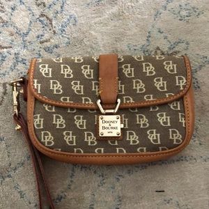 Dooney & Bourke Wristlet